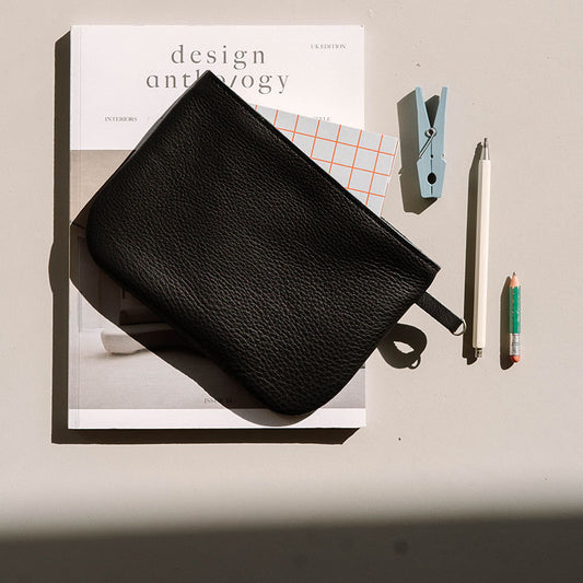 Pouch, Dream On, Black