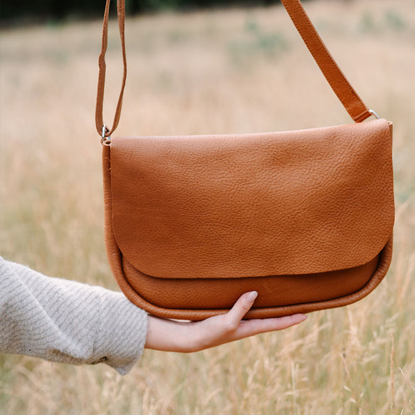 Bag, Plant Sitter, Cognac used look