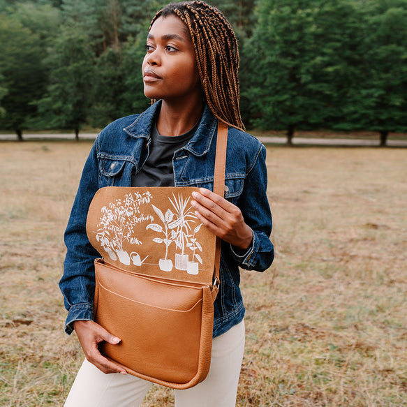 Bag, Plant Sitter, Cognac used look