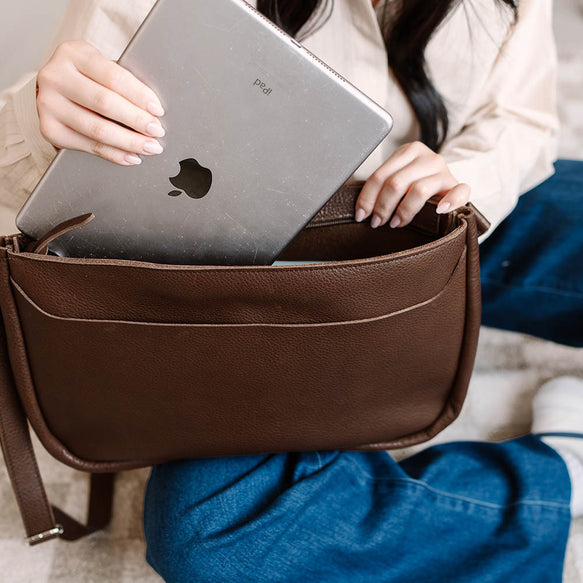 Bag, Plant Sitter, Dark Brown used look